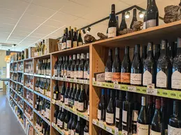 520-biocoop-orange-magasin-alimentation-bio-cave-vin-viticulteur-local.webp