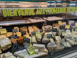 520-biocoop-orange-magasin-alimentation-bio-fromage-coupe-local-service-traditionnel.webp