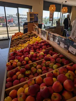 520-biocoop-orange-magasin-alimentation-bio-pomme-fruit-saison.webp